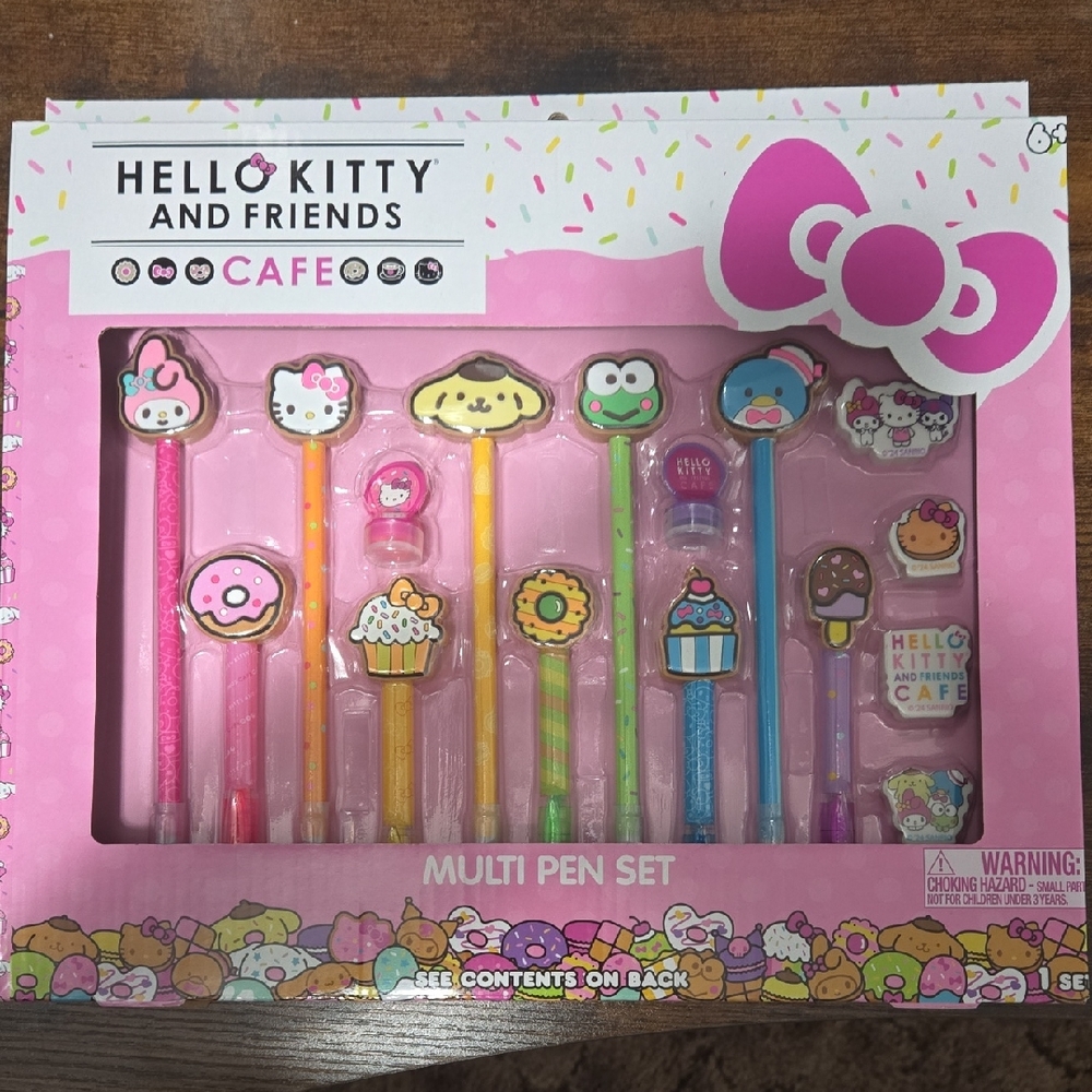 Hello Kitty and Friends Colorful Pen Set